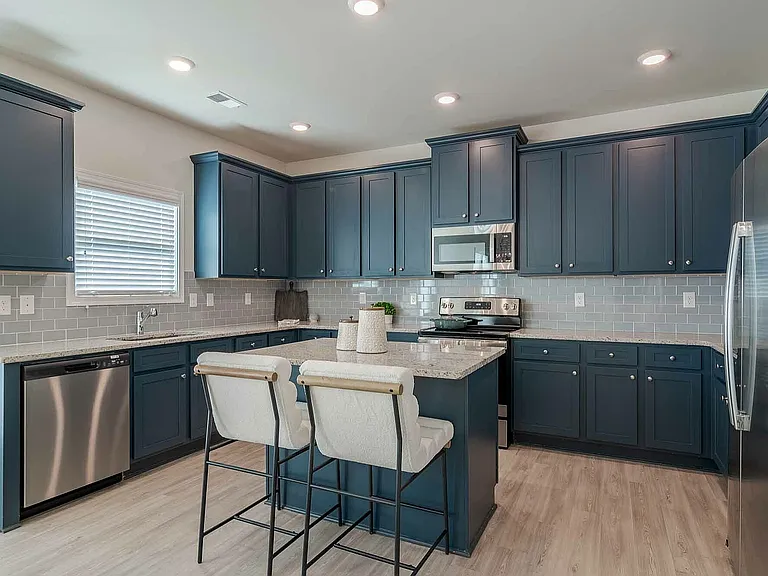 Summerwell Cedarcrest — Photo 75