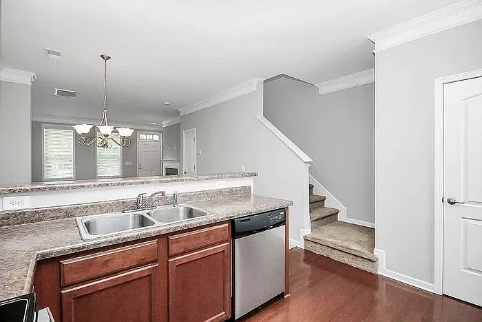 11209 Cedar Walk Ln — Photo 12