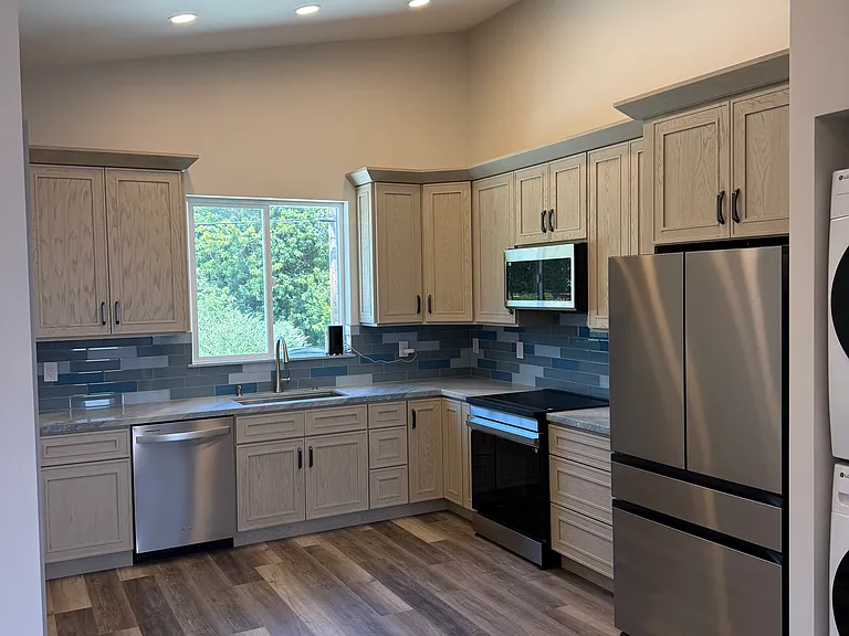 801 Vale View Dr #B — Photo 34