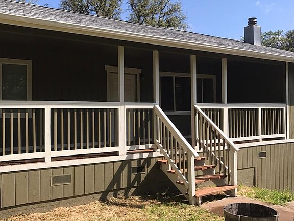 3rd image of 15115 Hillcrest Ave