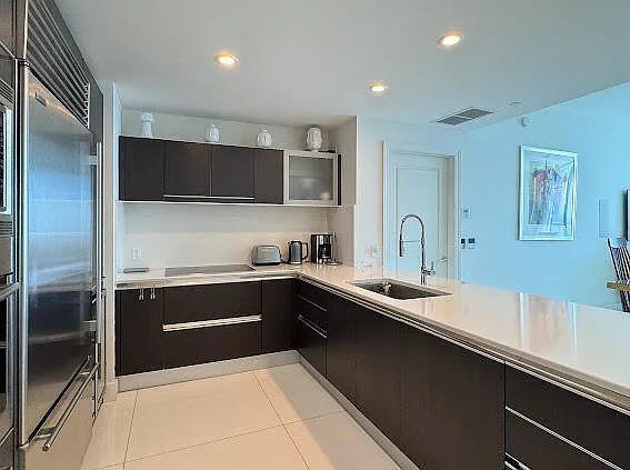 17001 Collins Ave #4204 — Photo 6