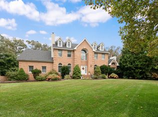 1576 Country Club Ln, Toms River, NJ