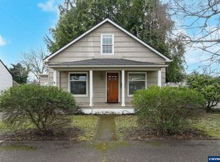 612 Walnut St, Lebanon, OR 97355
