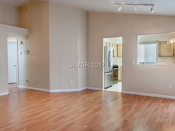 4th image of 1913 Villa Vista Way