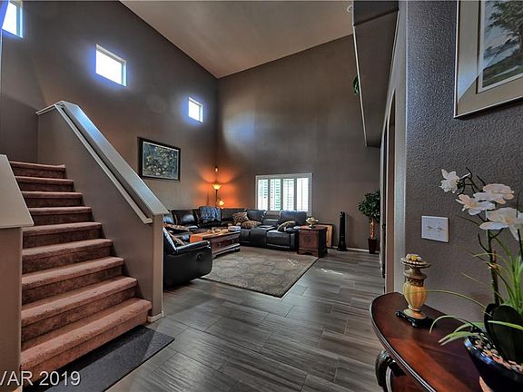 4th image of 5013 Royal Lake Ave