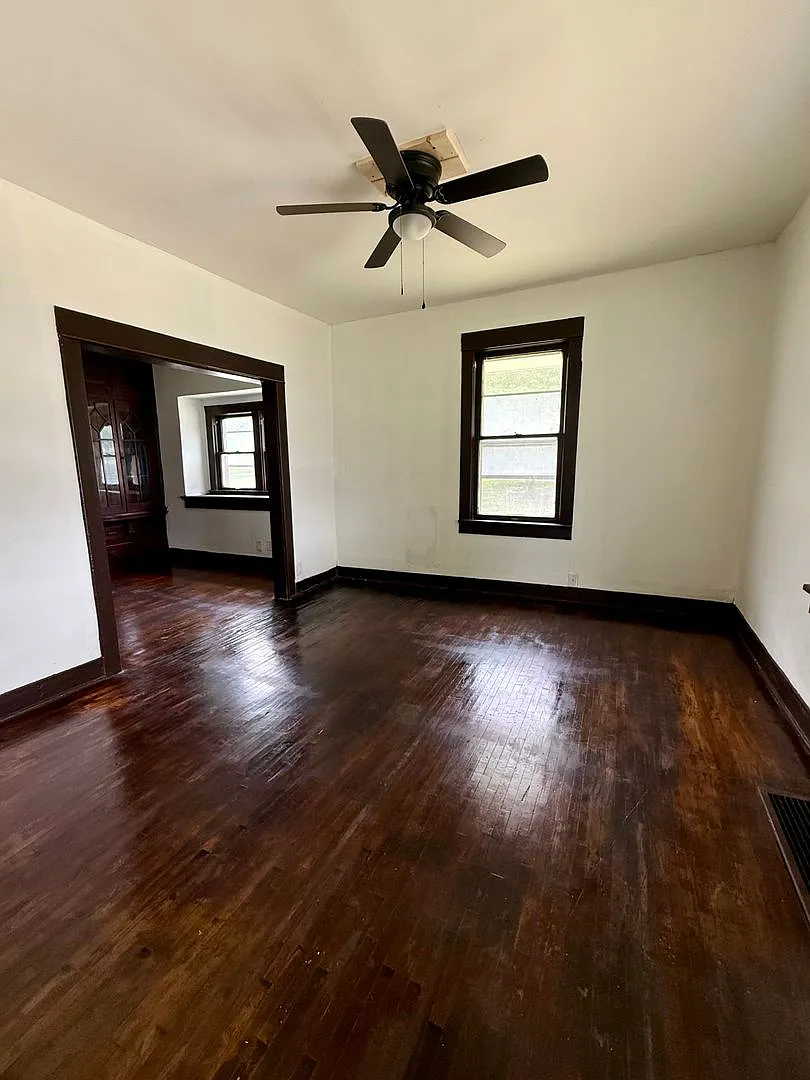 3 bedroom / 2 bath — Photo 3