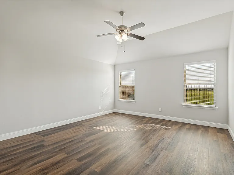 328 Van Buren Dr — Photo 7