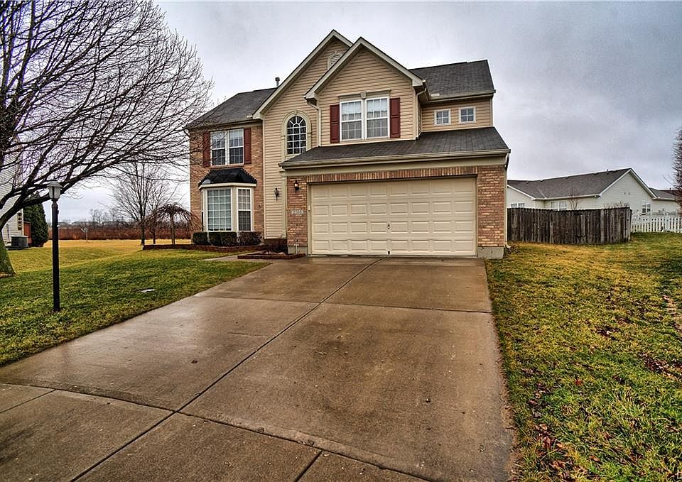 1st image of 2500 Featherston Dr