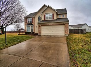 2500 Featherston Dr, Miamisburg, OH 45342
