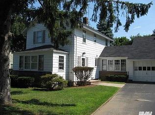 80 Fort Hill Rd, Huntington, NY 11743