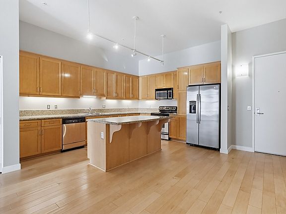 2nd image of 3211 5th Ave Unit 204