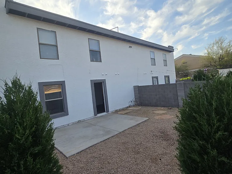 Private backyard for your unit.