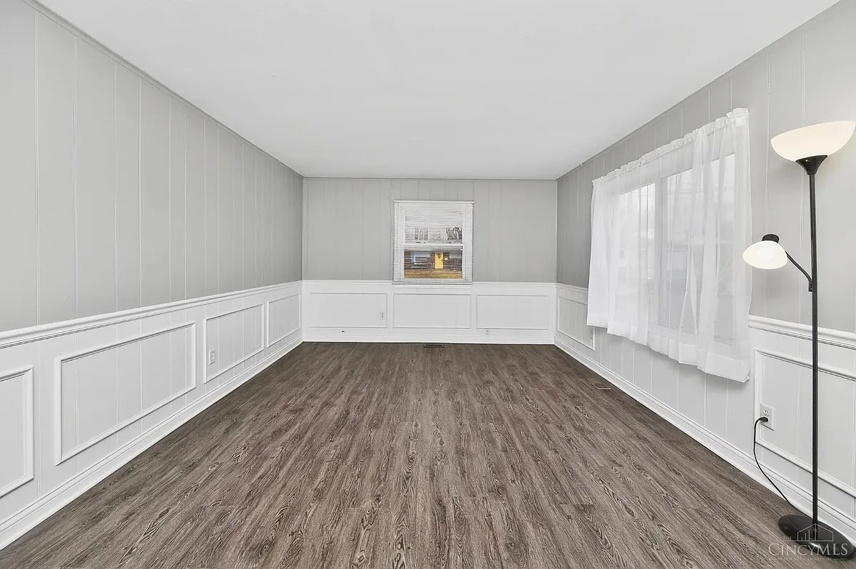 Building Photo - 1041 Sheffield Dr