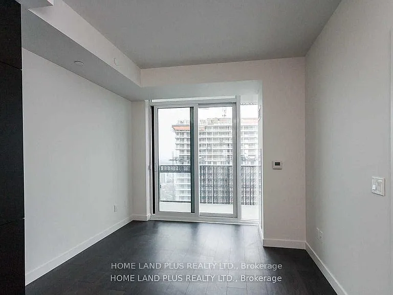 8 Eglinton Ave E #4201 — Photo 8