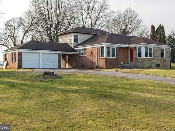 4th image of 372 Copenhaffer Rd