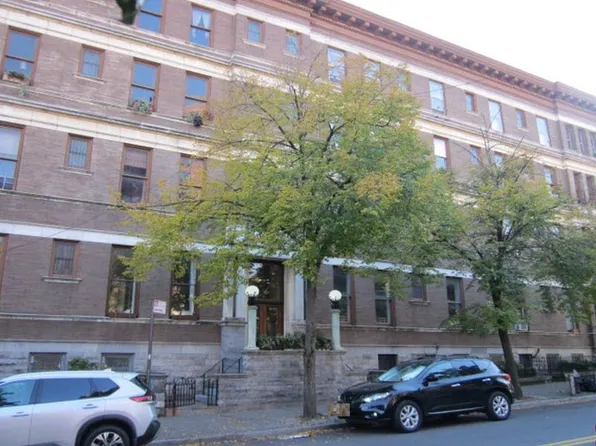 126 Greene Ave APT 2E, Brooklyn, NY 11238