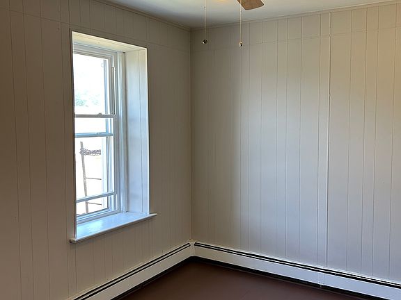 3rd image of 15 Faber Pl APT 6