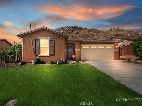 852 Yukon Dr, San Jacinto, CA 92582