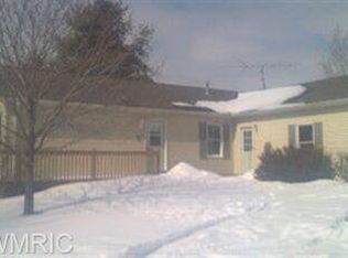 11451 Sandy Bottom St NE, Rockford, MI 49341