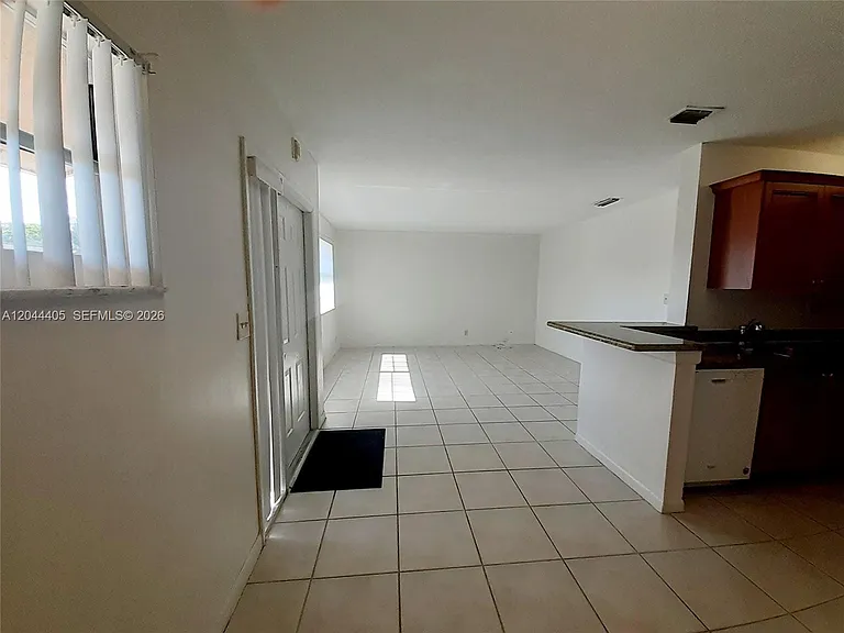 11447 NW 42nd St #11447 — Photo 9