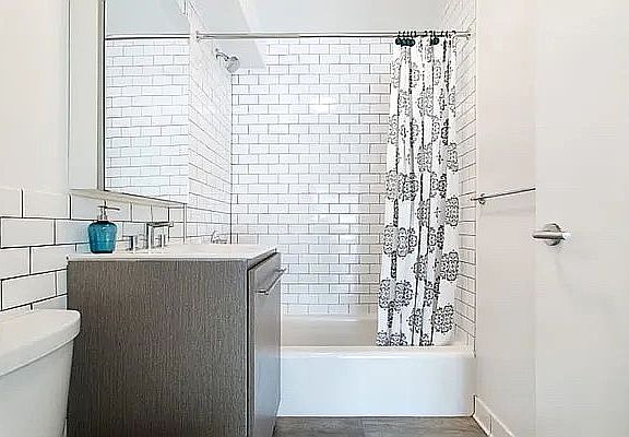 5th image of 204 Huntington St APT 1G