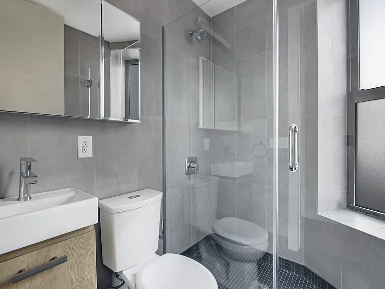 34 Carmine St #5A — Photo 5