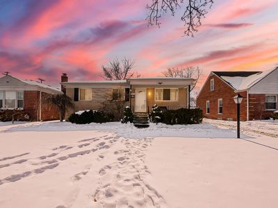 21316 Sunnydale St, Saint Clair Shores, MI, 48081