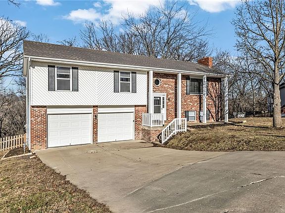 2nd image of 6716 NW Lawson Ln