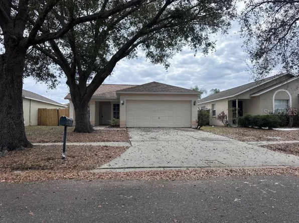 1451 Mohrlake Dr, Brandon, FL 33511