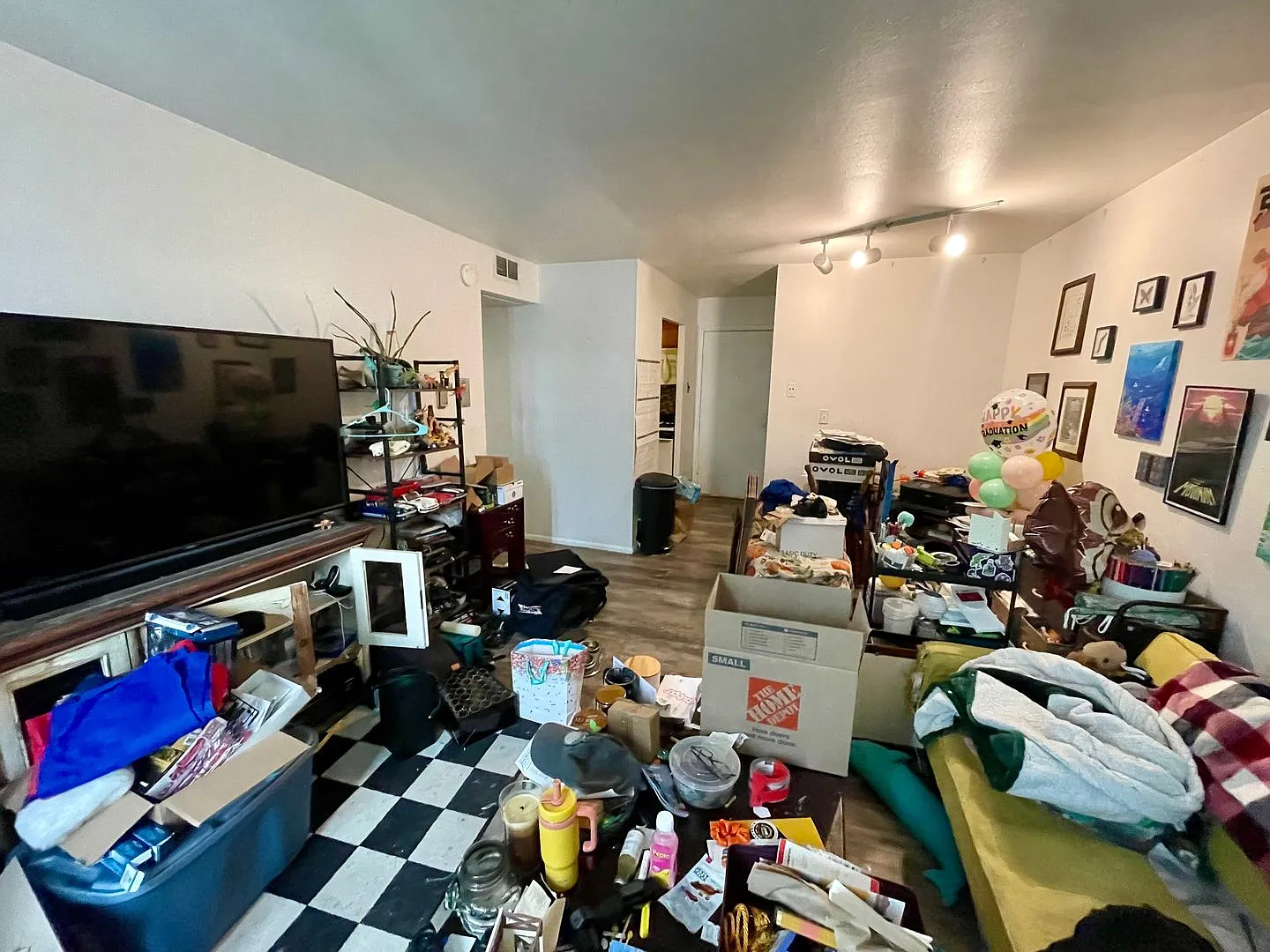 3445 N Oakland Ave — Photo 3
