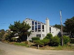 3888 Pacific Ave, Cannon Beach, OR 97110