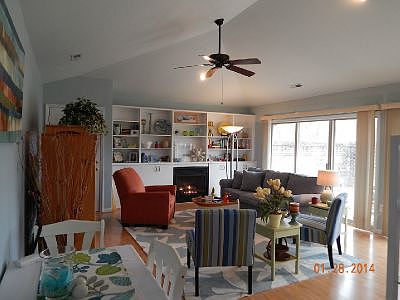 4th image of 1015 Summerlin Falls Ct