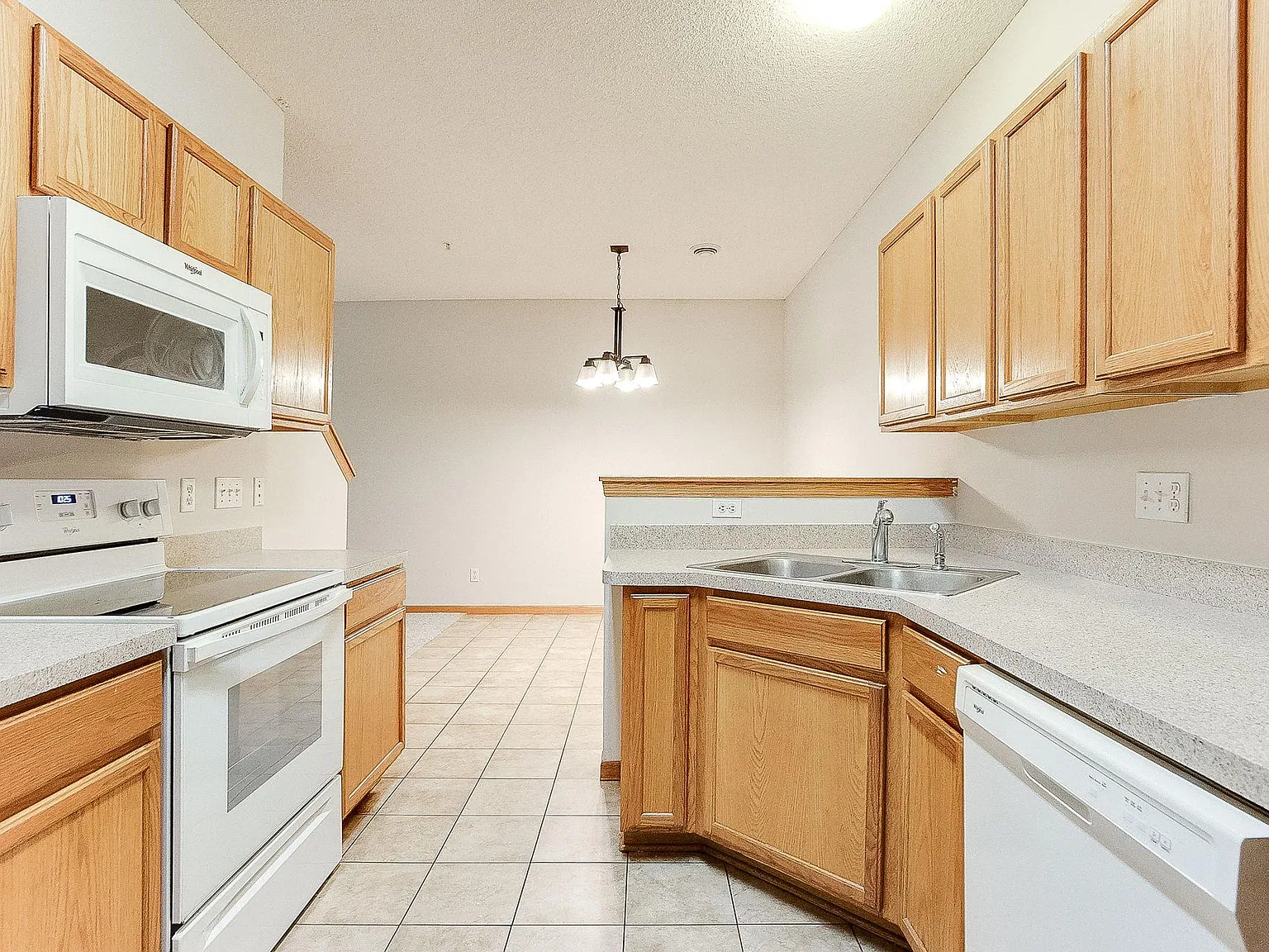 5040 Holly Ln N — Photo 1