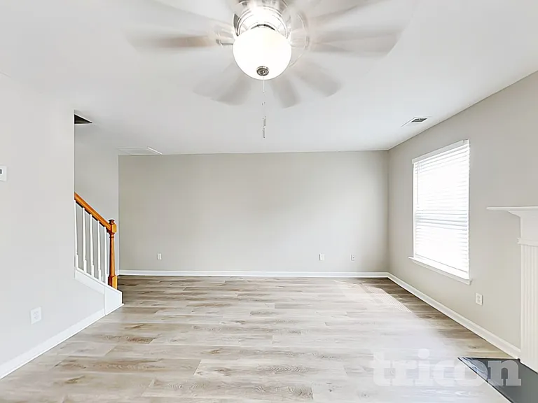 135 Belmont Ter — Photo 18