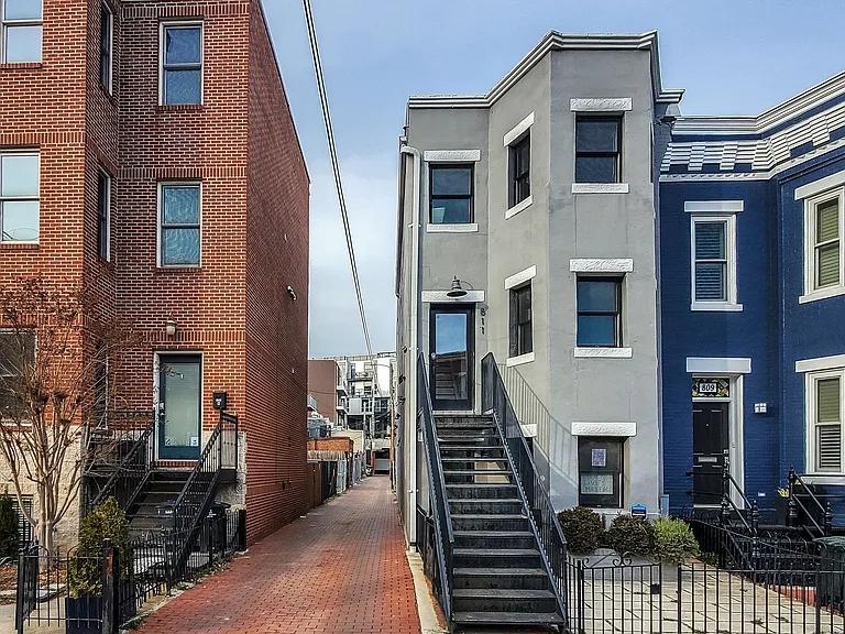 811 T St NW — Photo 1