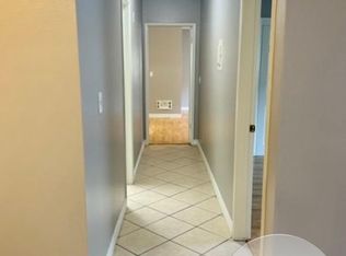 13717 Chadron Ave APT 15, Hawthorne, CA 90250