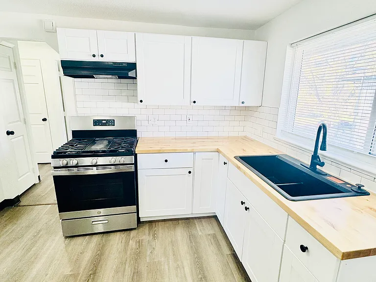 10011 Montview Blvd #C — Photo 2