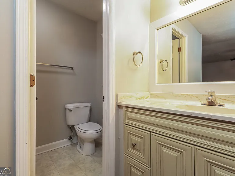 564 Clubhouse Dr SE — Photo 13