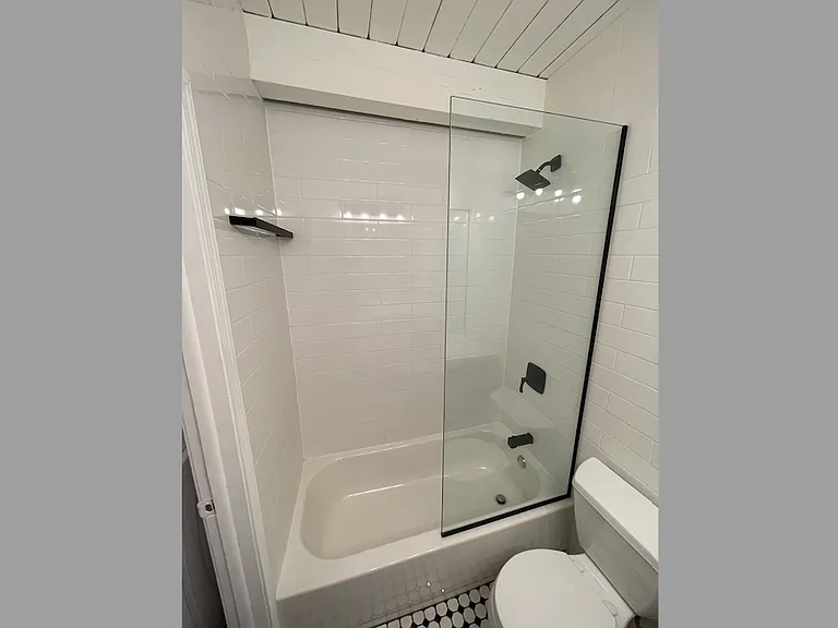 4855 N Hermitage Ave #6 — Photo 9