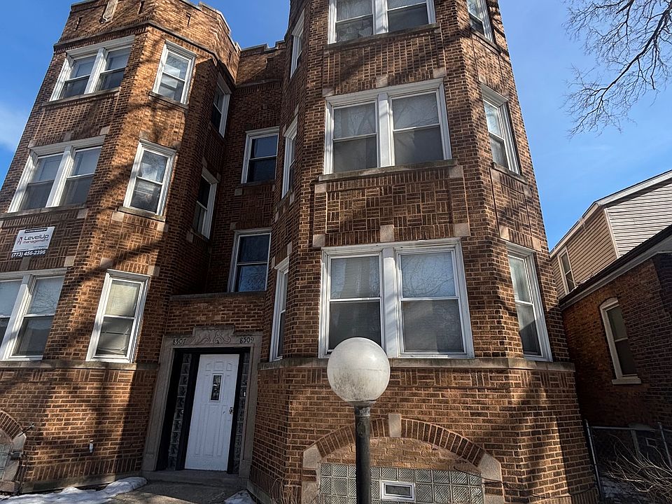 1st image of 8509 S Crandon Ave APT 1