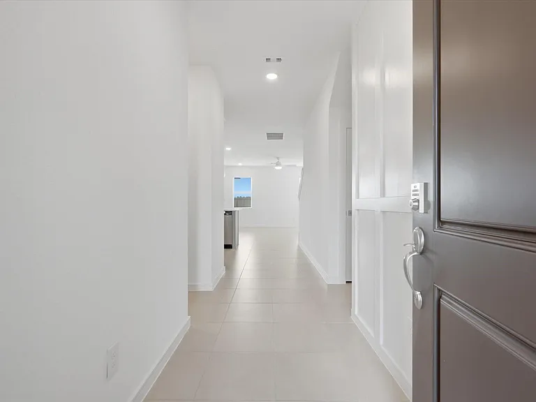 359 W Rose Marie Ln — Photo 3