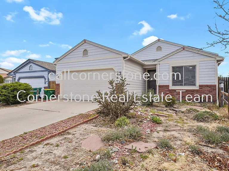 8640 Boxelder Dr — Photo 2