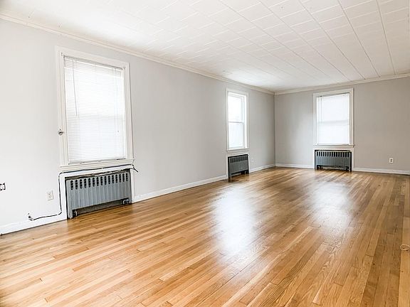 3rd image of 331 Dorchester St #1