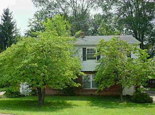 34 Apple Ln, Milford, OH 45150