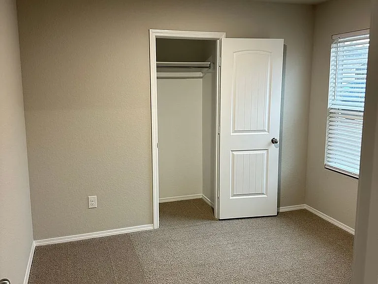 70 Swayze Rhys Ln — Photo 9