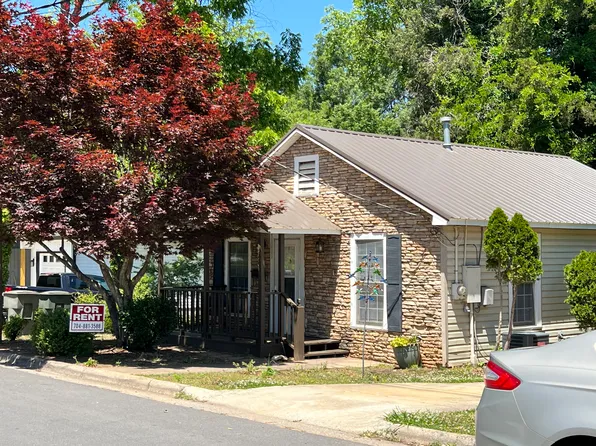 380 Sharpe St, Mooresville, NC 28115
