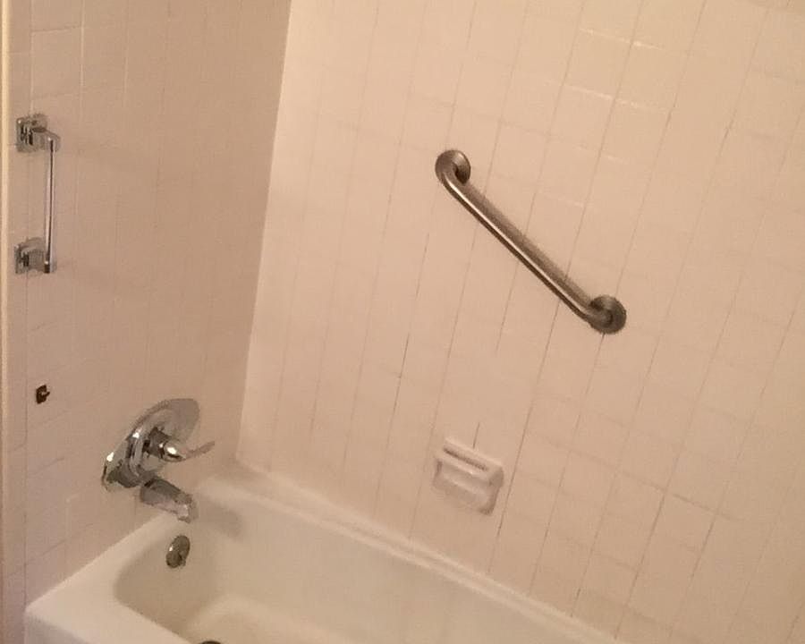 2nd image of 571 Benton Rd