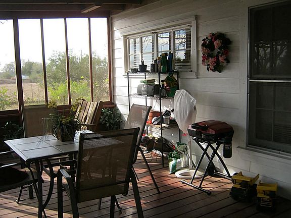 3rd image of 22265 Gratehouse Ln