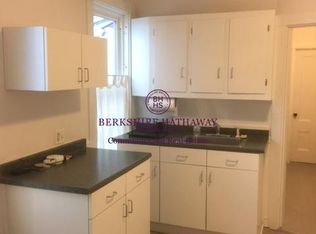 7 Harris St #1, Somerville, MA 02143