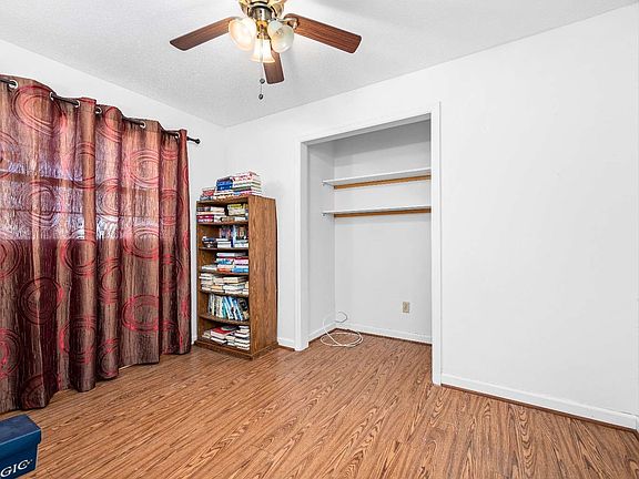 4th image of 1427 Ohio Ave S